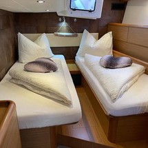 Jeanneau 57