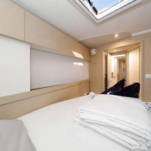 Fountaine Pajot Astréa 42