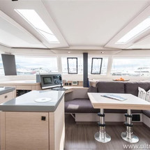 Fountaine Pajot Saona 47