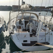Beneteau Oceanis 37