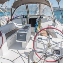Beneteau Oceanis 37