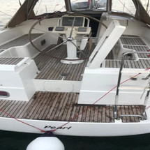 Beneteau Oceanis 37