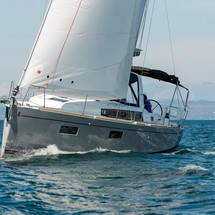 Beneteau Oceanis 38.1