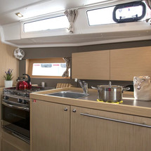 Beneteau Oceanis 38.1