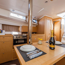 Beneteau Oceanis 38.1