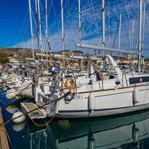 Beneteau Oceanis 38.1