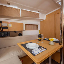 Beneteau Oceanis 38.1