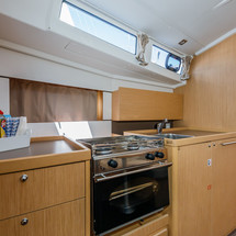 Beneteau Oceanis 38.1