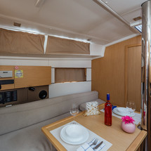Beneteau Oceanis 38.1
