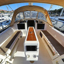 Dufour 412