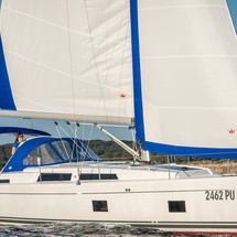 Hanse 418