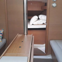 Dufour 350