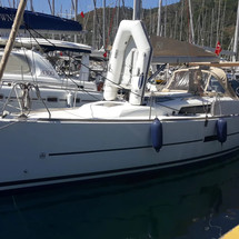 Dufour 350