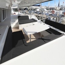 Lagoon 450 F