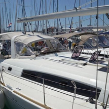 Beneteau Oceanis 50 Family