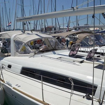 Beneteau Oceanis 50 Family