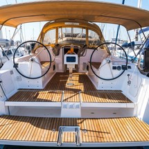 Dufour 382