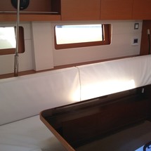 Beneteau Oceanis 51.1