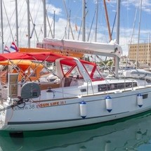Beneteau Oceanis 38