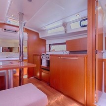 Beneteau Oceanis 38