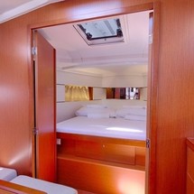Beneteau Oceanis 38