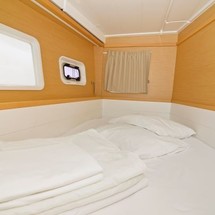 Lagoon 39