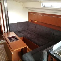 Hanse 415