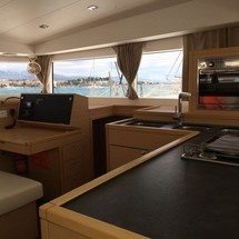 Lagoon 400 S2