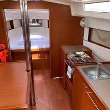 Beneteau Oceanis 38