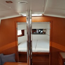 Beneteau Oceanis 38
