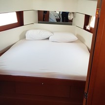 Beneteau Oceanis 38