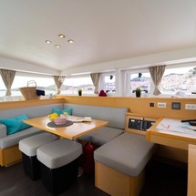 Lagoon 400 S2