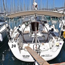 Beneteau First 35
