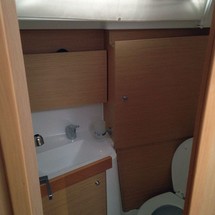 Beneteau Oceanis 38