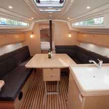 Bavaria CRUISER 34