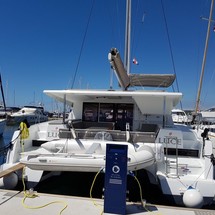 Fountaine Pajot Lucia 40