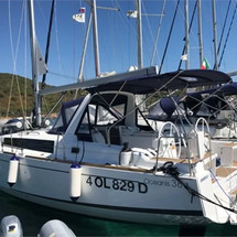 Beneteau Oceanis 38.1