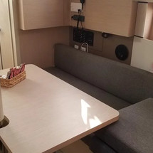 Beneteau Oceanis 38.1