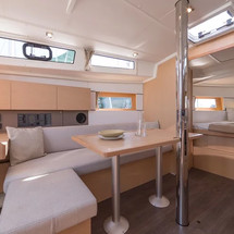 Beneteau Oceanis 38.1