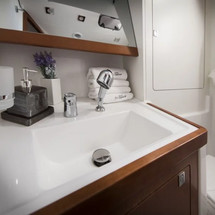 Beneteau Oceanis 48