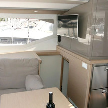 Fountaine Pajot Lucia 40
