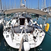 Beneteau First 35