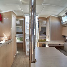 Beneteau Oceanis 38