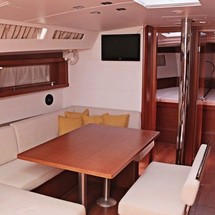 Beneteau Oceanis 48