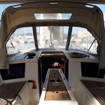 Dufour 360