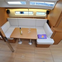 Jeanneau Sun Odyssey 440
