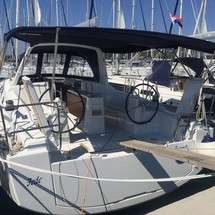 Beneteau Oceanis 38