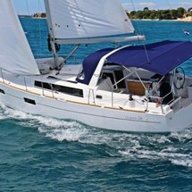 Beneteau Oceanis 38