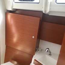 Beneteau Oceanis 38