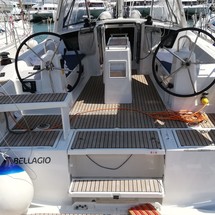 Beneteau Oceanis 38